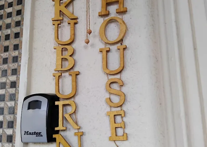 Apartamento Kuburno House - Spacious - Close To The